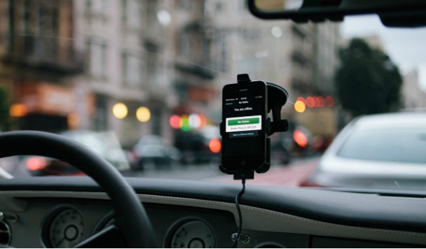 Uber запустил тест-драйв машин с автопилотом