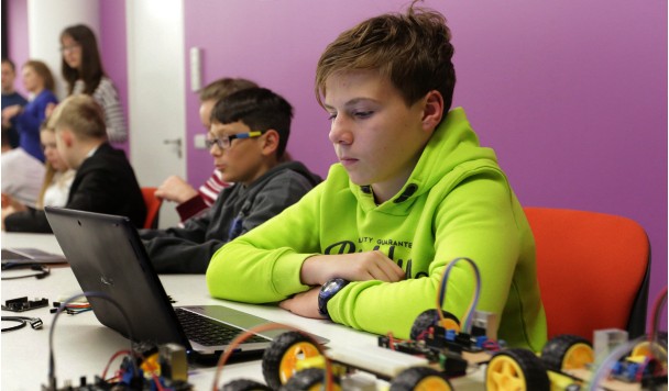 В «Школе SMART» научат школьников управлять интернетом вещей