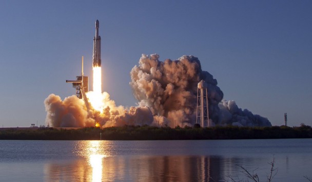 Двери в космос: Почему успех Falcon Heavy так важен для всех нас