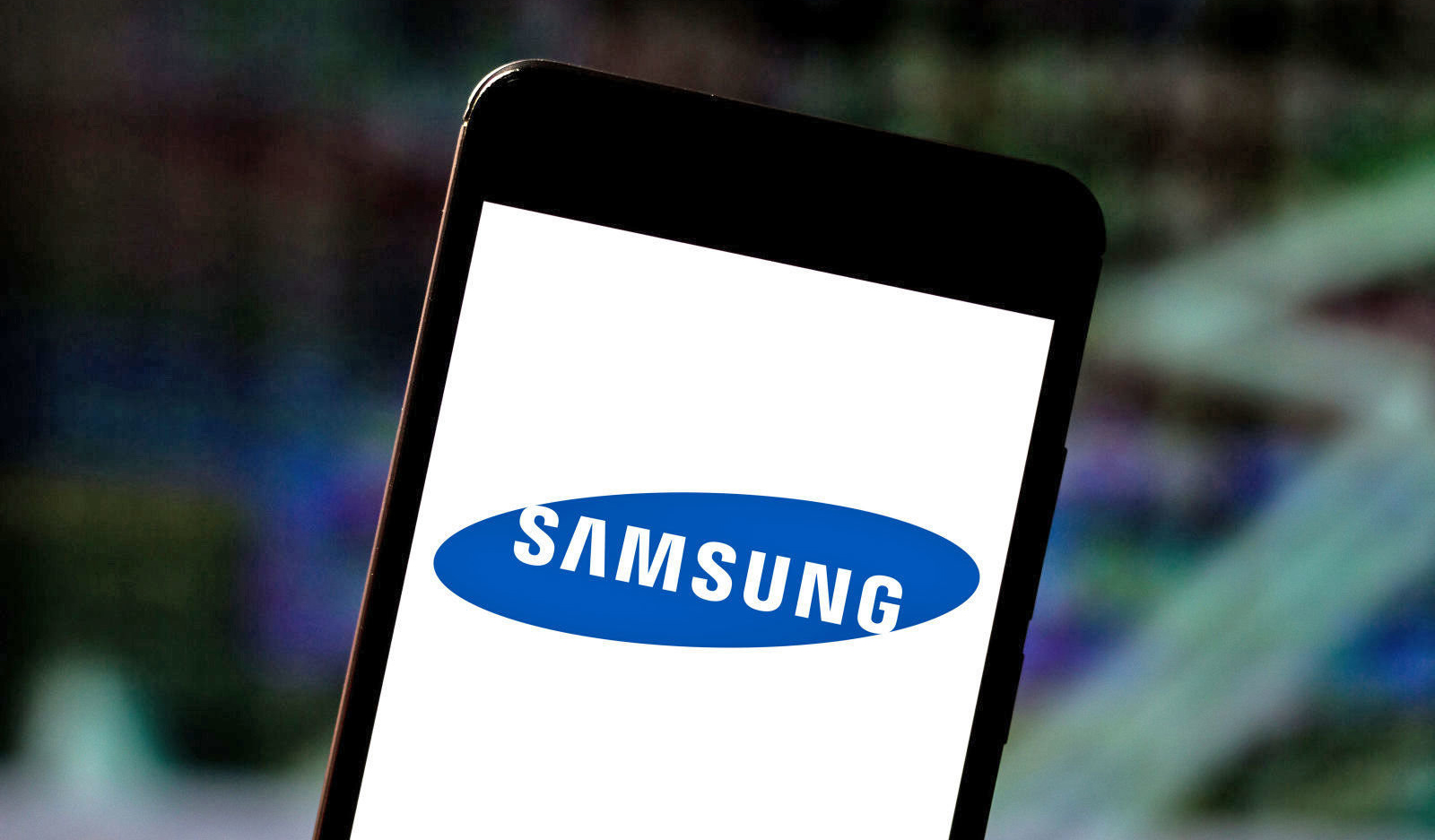 Samsung представил чипы для высокоскоростной 100-ваттной зарядки
