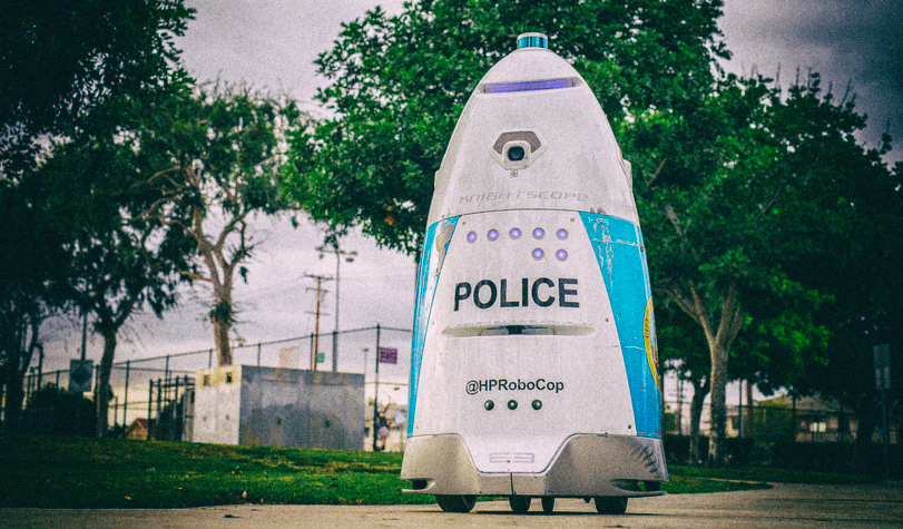 Калифорнийский робот-полицейский игнорирует правонарушения