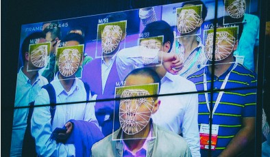 Китай обяжет своих граждан сканировать лица перед выходом в интернет