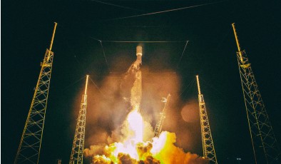 SpaceX запустила на орбиту солнцезащитный экран для затенения спутников