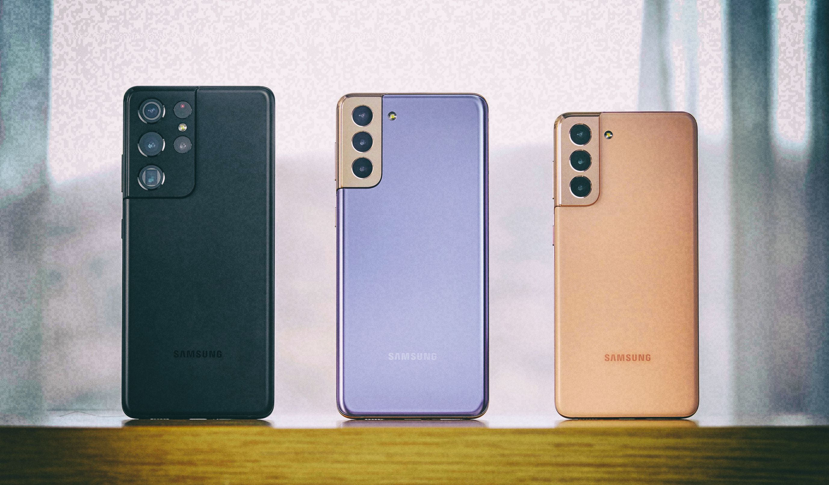 Samsung начал продажи смартфонов линейки Galaxy S21 в Украине