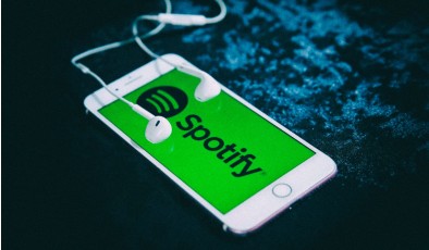 В Spotify появится алгоритм рекомендаций подкастов и музыка в CD-качестве