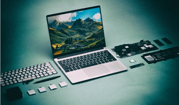 Представлен модульный ноутбук для любителей копаться в компьютерном железе