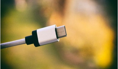 USB Type-C версии 2.1 сможет заряжать гаджеты на мощности до 240 Ватт