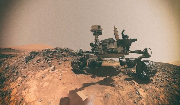 Марсоход Curiosity учуял “дыхание” микробов на Марсе