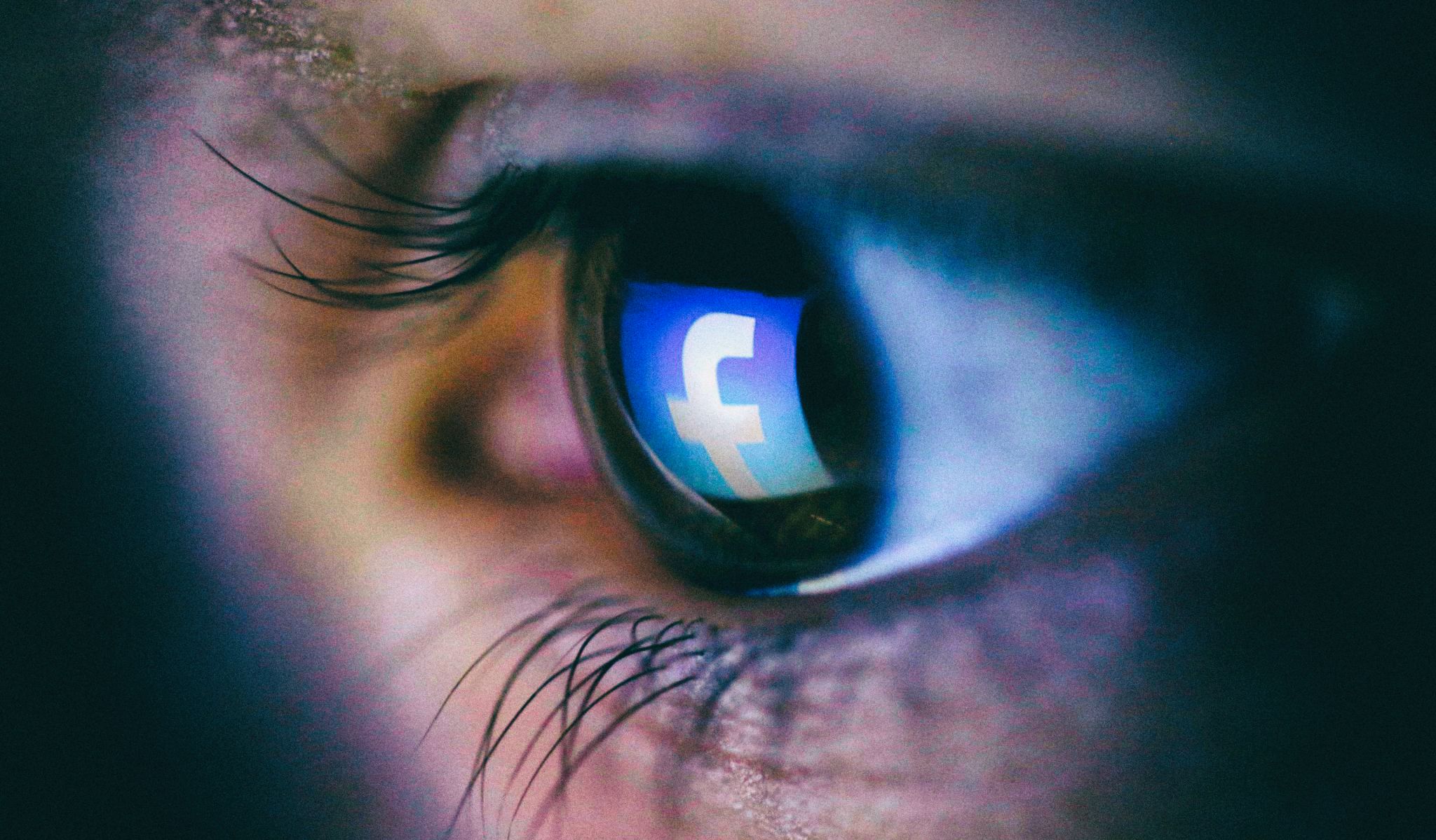 Facebook отказывается от системы распознавания лиц