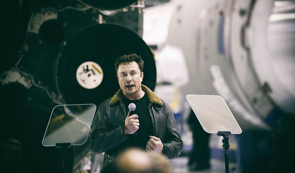 Илон Маск заговорил об угрозе банкротства SpaceX