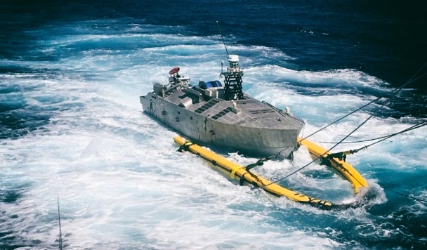 Флот США пополнился роботизированным минным тральщиком