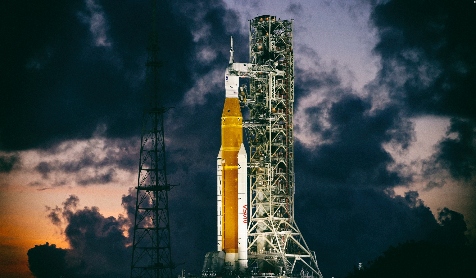 Самая мощная ракета в истории NASA прибыла на стартовую площадку