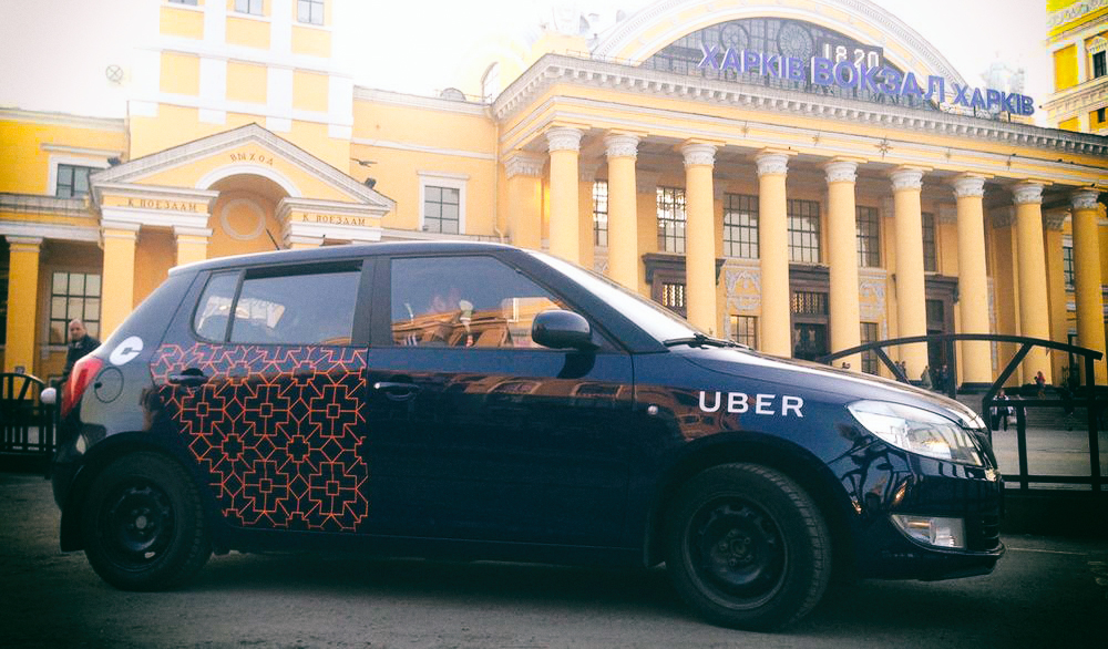 Uber відновлює роботу в Харкові