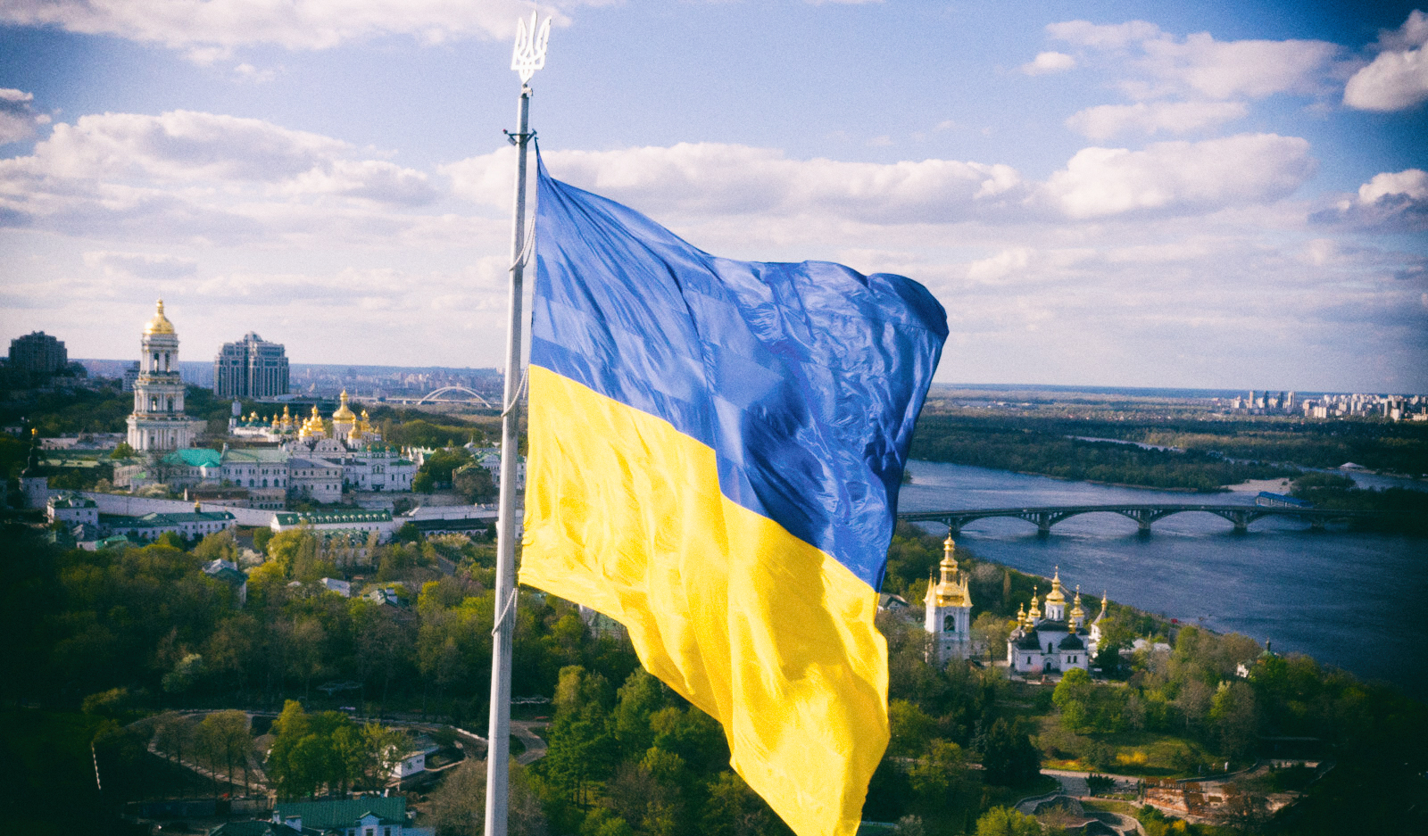 Погляд на війну та демократію через мистецтво: стартував проєкт для українських творців Democracy Frontline