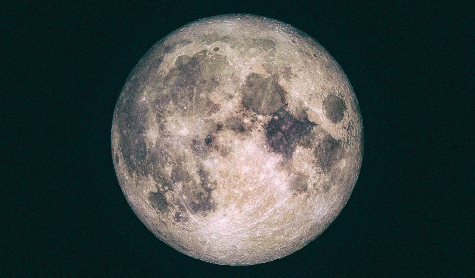 Астронавты на Луне смогут получать воду из лунной пыли