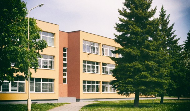 Як Ajax допомагає захищати майно та порядок в 433 школах столиці України