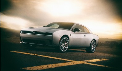 Dodge представляет первый в мире электрический масл-кар