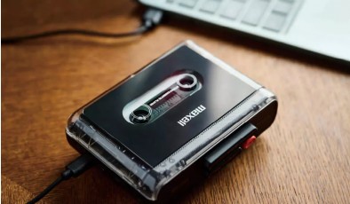 Возвращение кассет: Представлен кассетный портативный плеер с Bluetooth