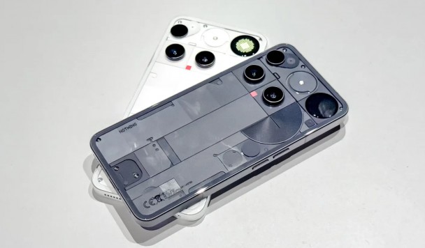 Nothing Phone 3: самый нестандартный флагманский смартфон 2025 года