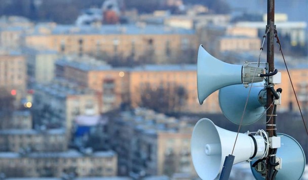 Половина українців не читають новини під час повітряних тривог