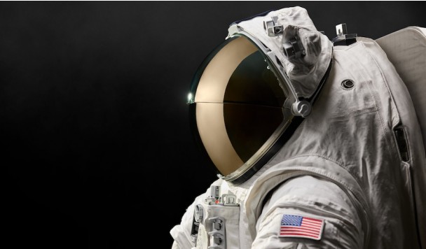 NASA и Oakley разрабатывают визор для нового лунного скафандра