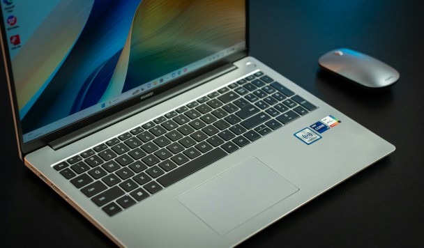 Microsoft тестирует адаптивную систему энергосбережения для Windows-ноутбуков