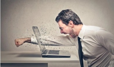 Почему интернет кажется токсичнее, чем реальный мир: исследование психологов