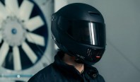 Представлен мотошлем, который фильтрует и очищает воздух во время езды