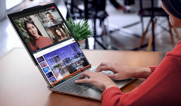 Lenovo представила коммерческую версию ноутбука с выдвижным экраном