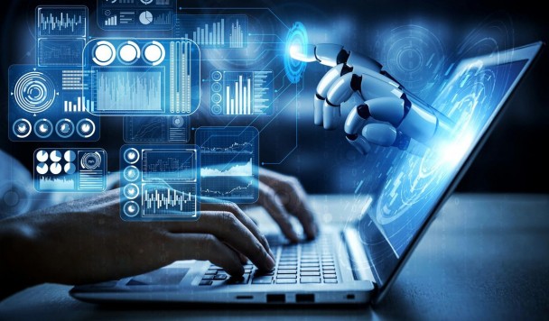 5000 українців отримають безоплатний доступ до курсів AI Essentials та Prompting Essentials