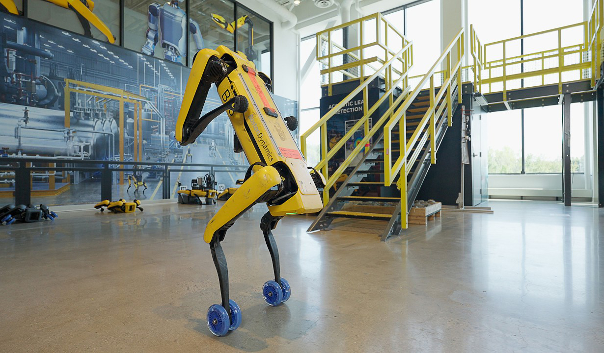 Робопёс Spot от Boston Dynamics научился делать сальто назад