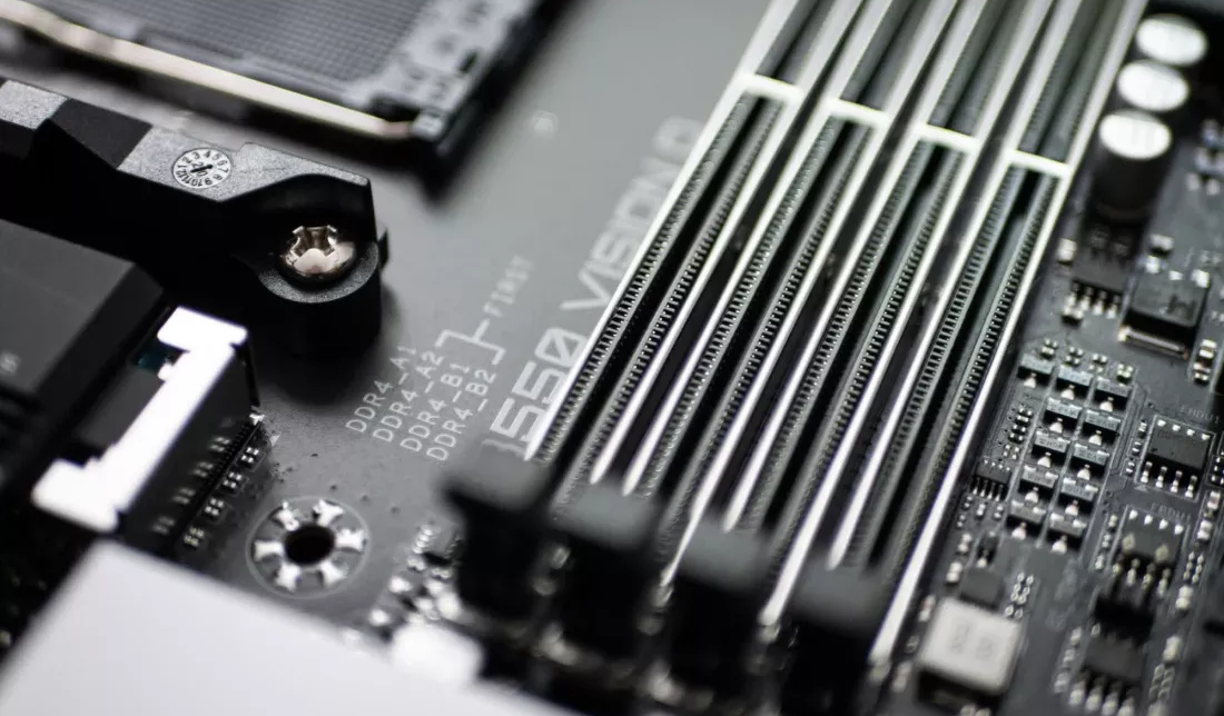 AMD запатентовала новую архитектуру памяти, которая удвоит скорость DDR5