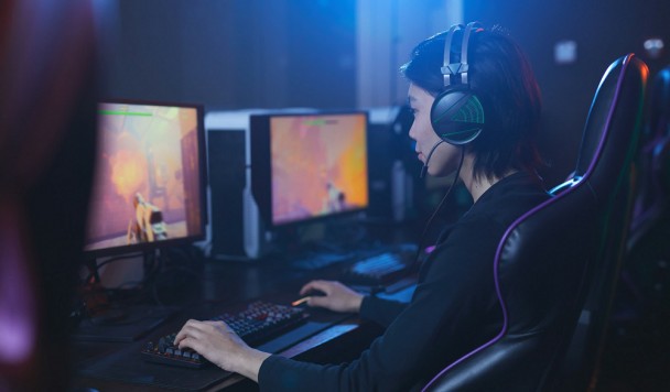 В следующем году AOC выпустит линейку 1000-герцовых мониторов