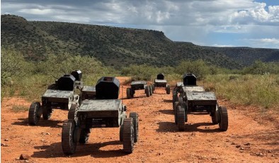 Представлены роевые минироботы для охоты на танки