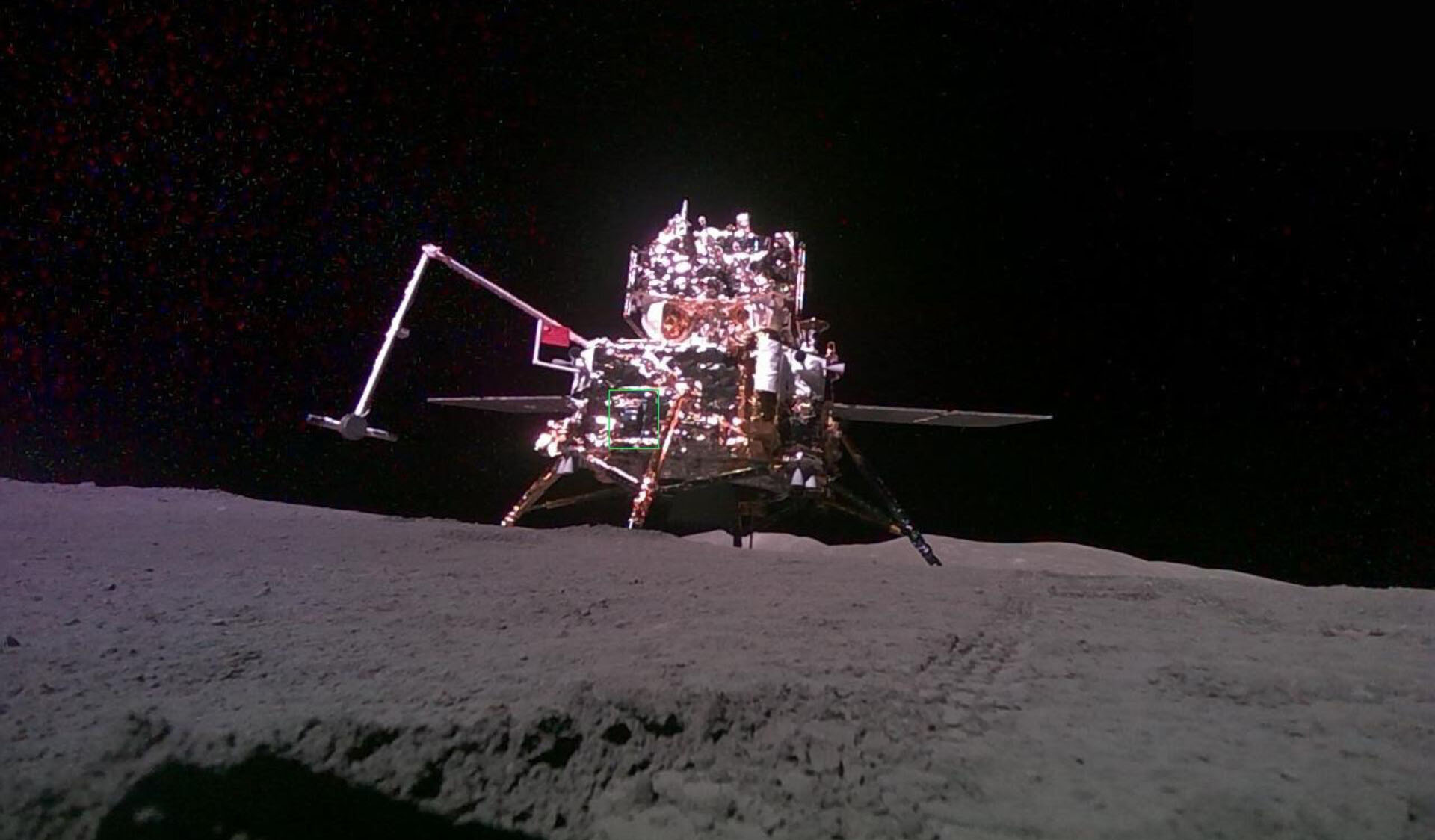 Неожиданная находка: на Луне обнаружили ржавчину