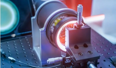 Нанотрубки позволят создавать ускорители частиц толщиной с человеческий волос