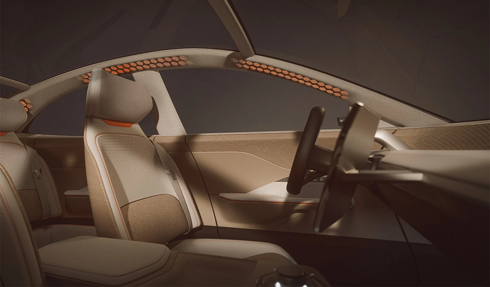 Электростатические колонки превращают салон автомобиля в концертный зал