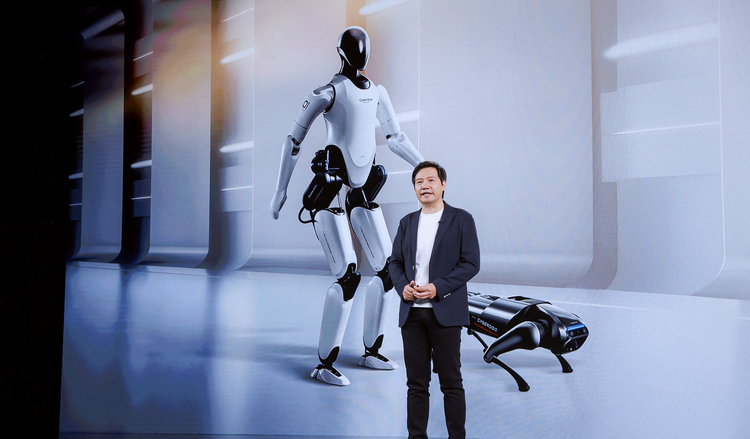 Глава Xiaomi верит, что через пять лет роботы заменят людей на заводах