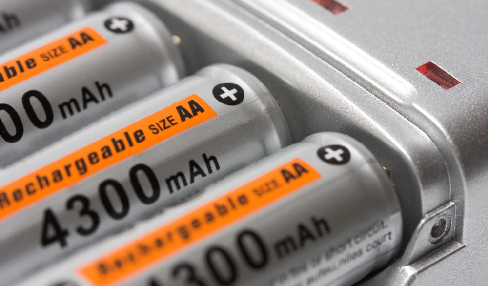 Найден дешевый способ добычи лития из «мертвых» батарей