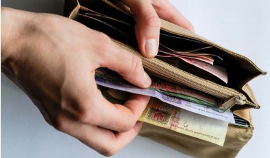 Як змінилися доходи українців у 2025 році: 32% заробляють стільки ж, тоді як у чверті — впали заробітки