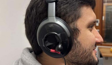 Созданы ИИ-наушники, которые «слышат» только нужный голос