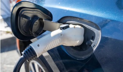 Использование электромобиля для питания дома позволяет экономить на электричестве