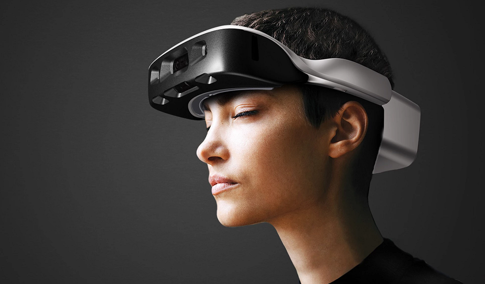 Разработаны умные очки, которые помогают незрячим ориентироваться