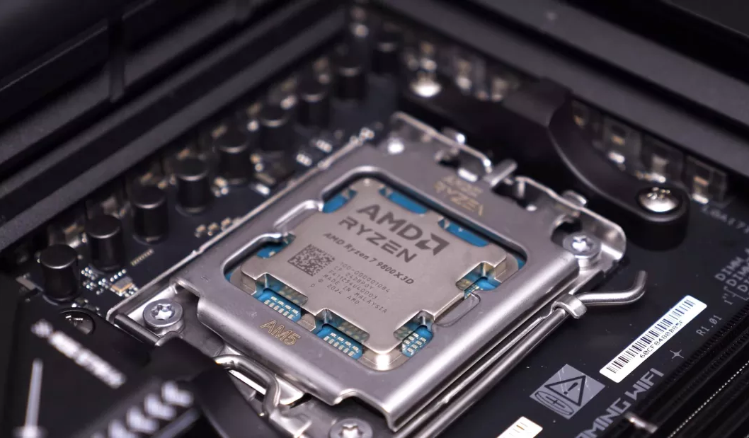 Новый король игрового железа: AMD готовит процессор с 288 МБ кэша