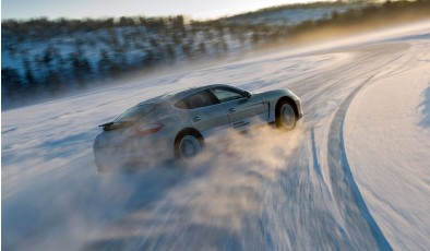 Новый ИИ учит электромобили точнее «ощущать» занос