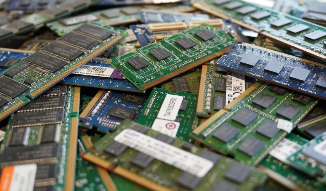 Дефицит памяти из-за ИИ не ударит по ноутбукам