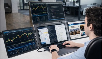 Портативная станция добавляет компьютеру сразу три больших дисплея через один USB-C