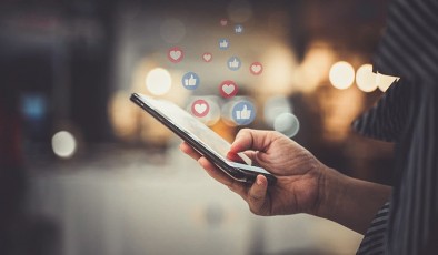 Зависимость от социальных сетей: почему мы не можем перестать листать ленту