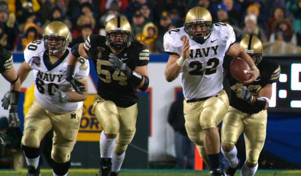 Найкращі ставки на проп-бети в коледж-футболі сьогодні: Експертні прогнози NCAAF