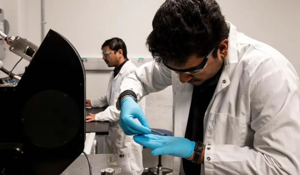 Учёные создали микроскопический термометр для компьютерных чипов